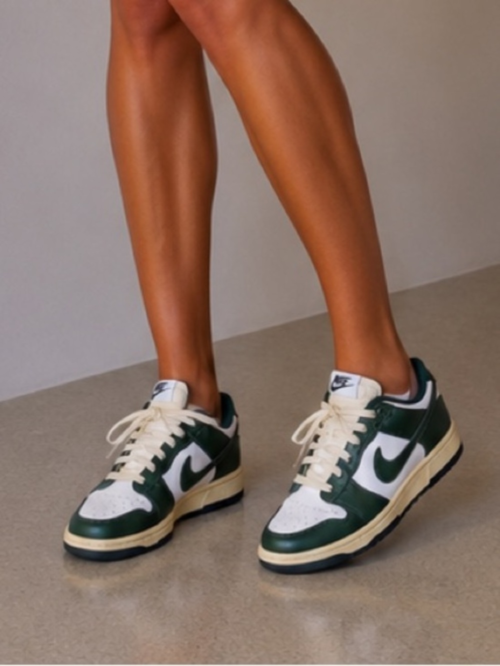 Nike Dunk Low 'Vintage Green' Green Coconut Milk DQ8580-100 Womens Size 7.5